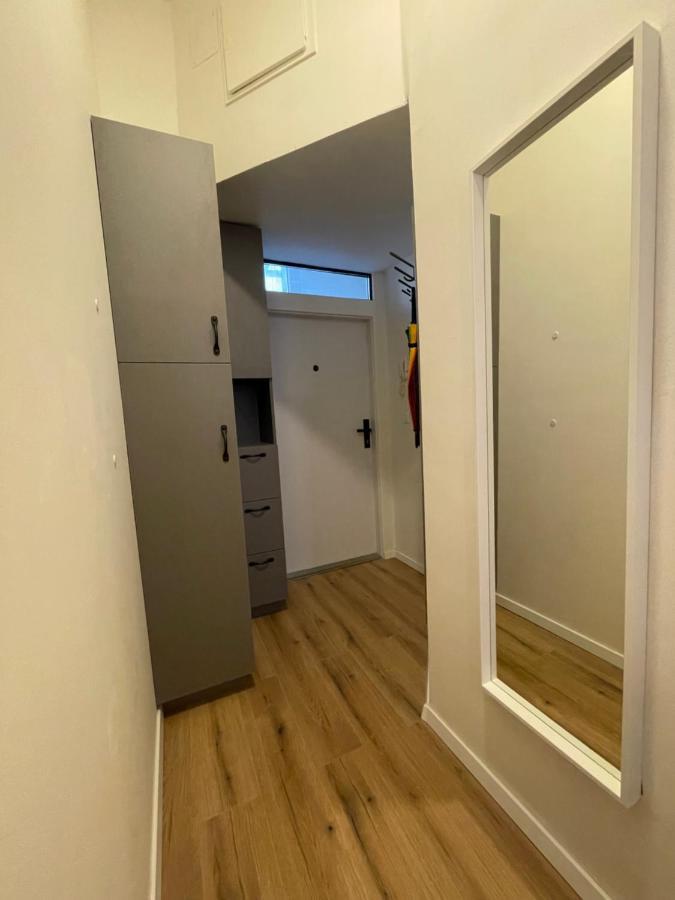 Andrews Cosy Apartment Прага Екстериор снимка